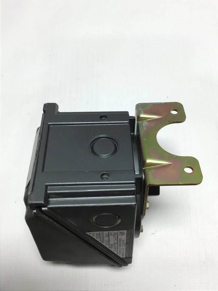 United Electric H300 Pressure Controller - Image 2 of 4