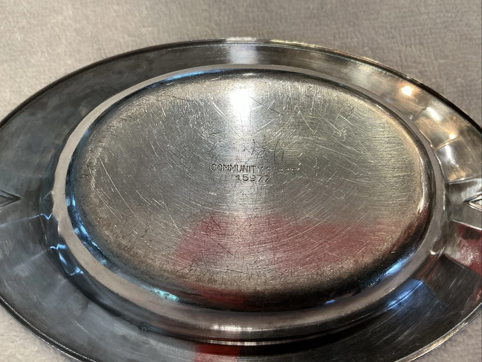 Vintage Community Silverplate Dish 7”x4” Number 15977 Deauville Pattern - Image 2 of 4