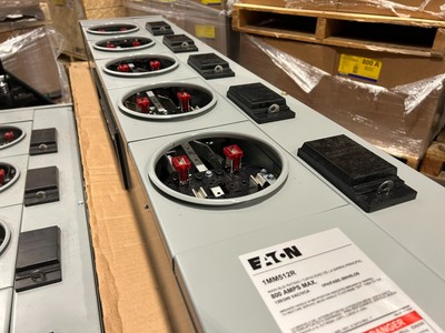 EATON 1MM512R 1PH 5 Gang 125A Socket 800A Bus Ringed Residential Meter Stack