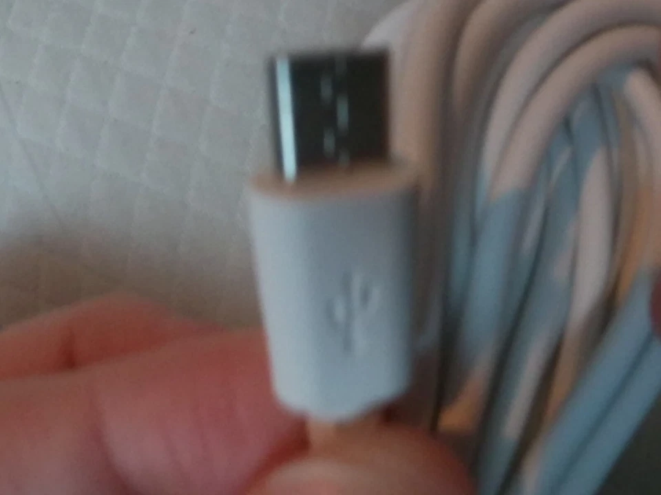 SALE! 2.5M/7FT Long Micro USB Data Sync Charger Cable Lead For Samsung Phones - Image 3 of 3