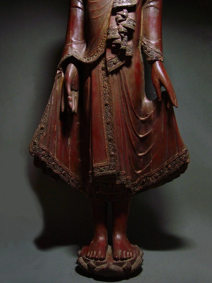 MANDALAY BIRMANO PERÍODO BUDA DE PIE. MADERA. MYANMAR SIGLO 18/XIX. Altura: 90 cm Foto 4 de 4