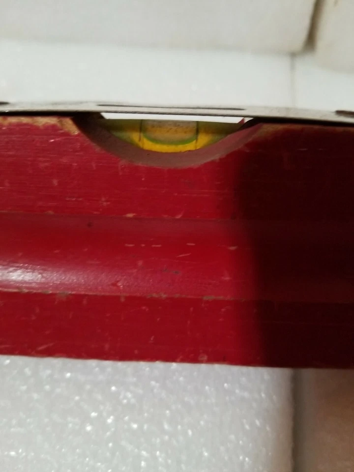 Vintage Port Austin Red Carpenter Wood 18" Level Vertical Horizontal Tool - Image 4 of 4