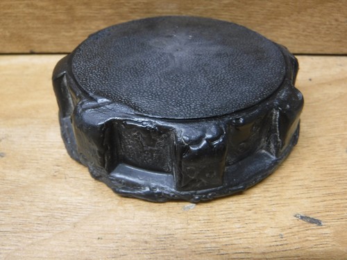 VINTAGE 1981 81 KAWASAKI KLT200 KLT 200 OEM GAS TANK FUEL CELL CAP COVER