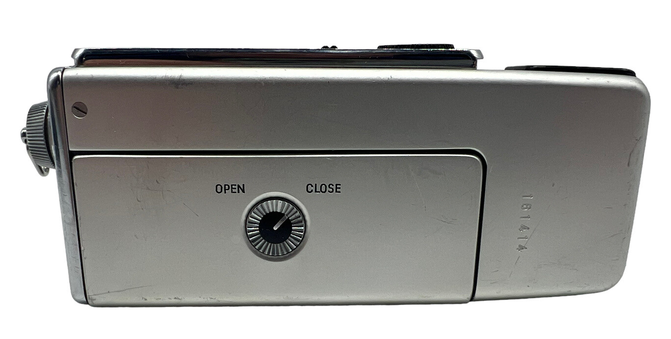 Minolta 16 MG S Subminiature Film "Spy" Camera with Case Made in Japan