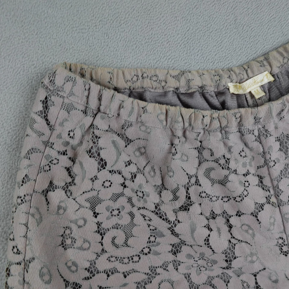 Pantalones cortos de encaje Gold Hawk para mujer M beige dobladillo de vieira cintura elástica forrados ropa de salón Foto 2 de 4