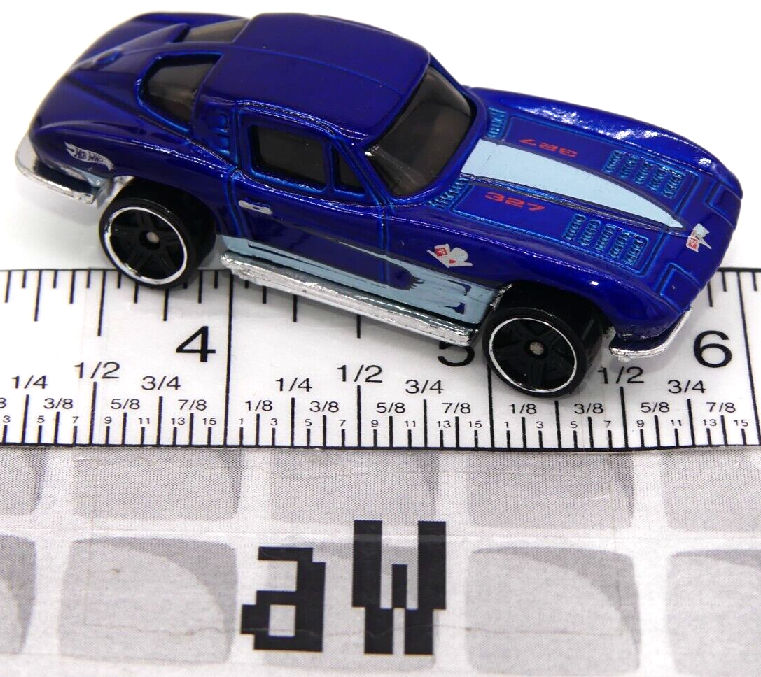 2011 Hot Wheels 1979 Corvette Stingray Diecast Car Chevy Blue White 327