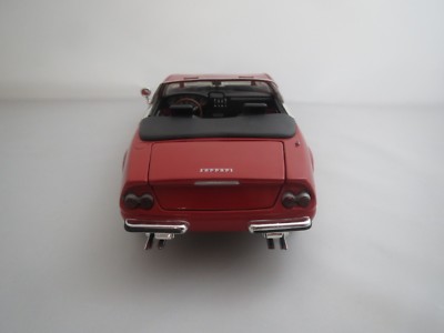 Hot Wheels Ferrari 365 GTS – 1/18 – Cabriolet Rouge – Sans Boîte