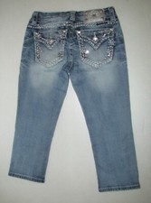 Womens Miss Me Signature Stretch Crop Jeans. Size 26 Blue. 20 1/2" Inseam.