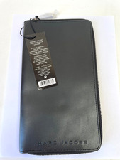 New Marc Jacobs Fragrances Black Zip Around Travel Wallet