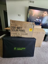 Goal Zero Boulder (200 Watt) Solar Panel Briefcase - Open Box