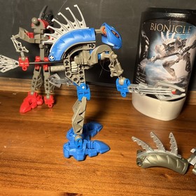 LEGO BIONICLE lot RAHKSHI TURAHK 8592 parts 