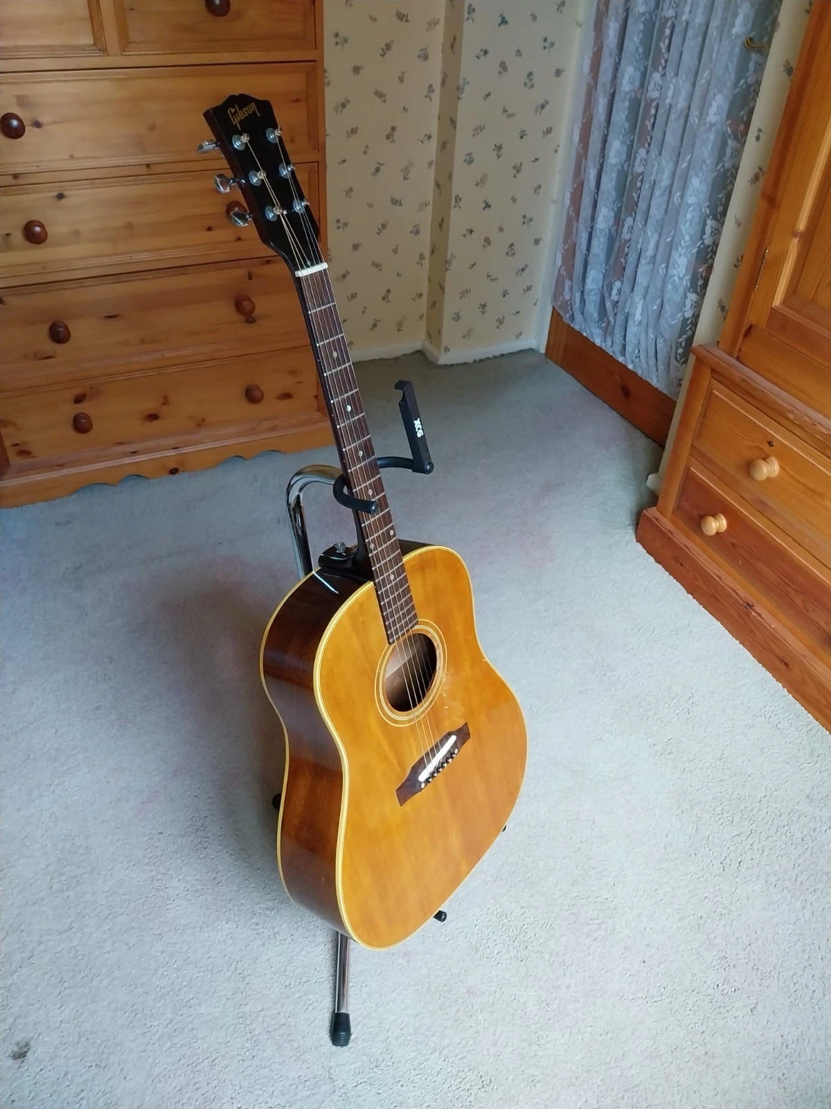 Picture 1 of 3