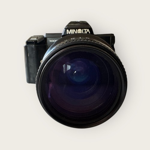 Minolta 7000AF Kamera Spiegelreflex 35mm mit Sigma 75-300mm F/4.5-5.6 Teleobjektiv - Bild 2 von 7