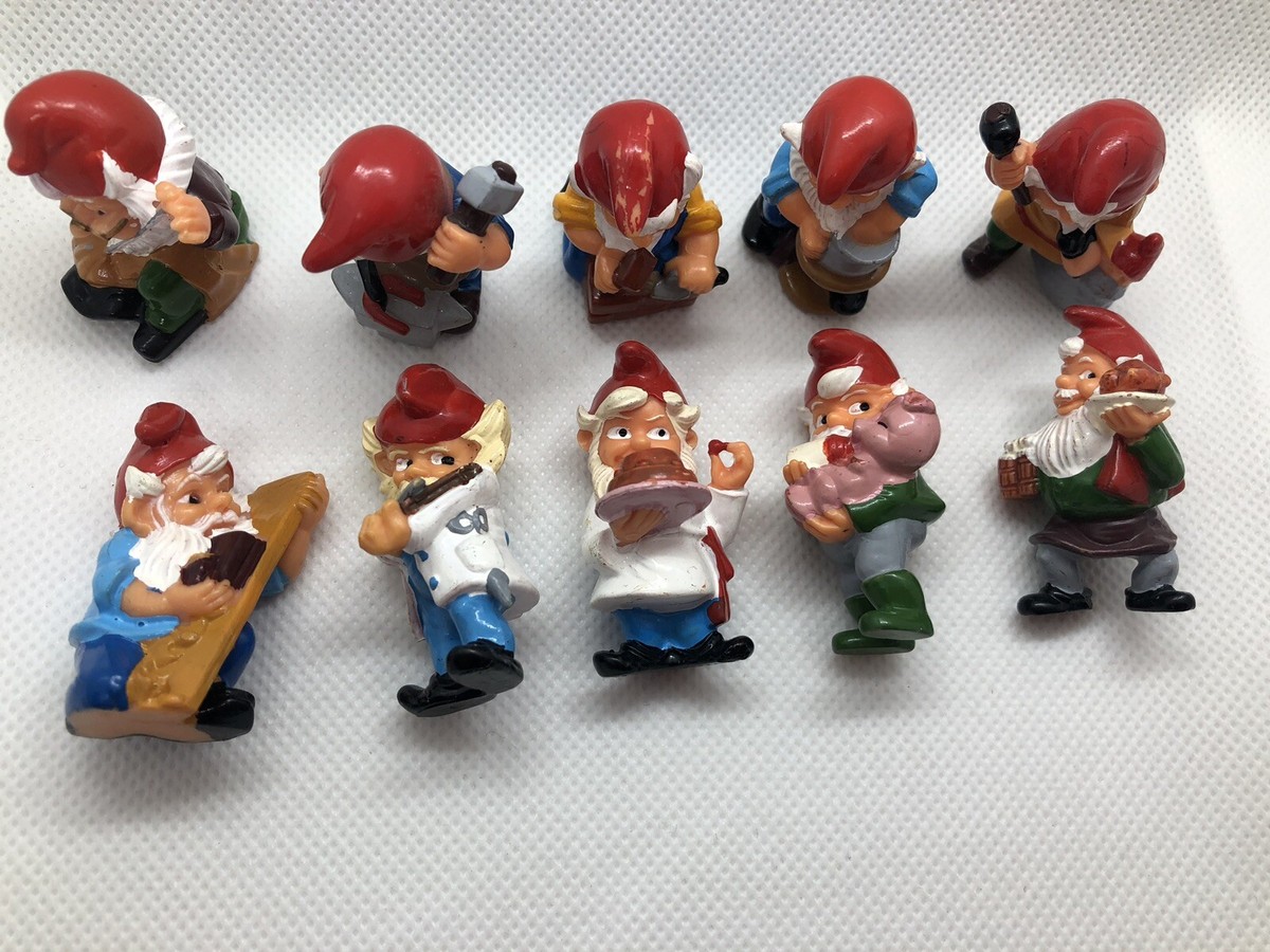 Kinder Surprise Set Craftsmam Garden Dwarfs At Work, Gnomes