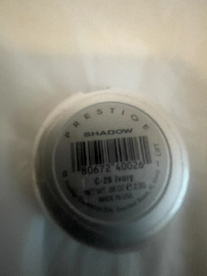 Sombra Prestige marfim C-26 - Imagem 2 de 4