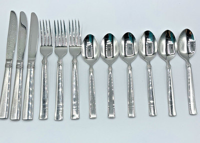 Reed & Barton Regent Mint Heritage Stainless Flatware Fork Spoon Knife 12 Pieces