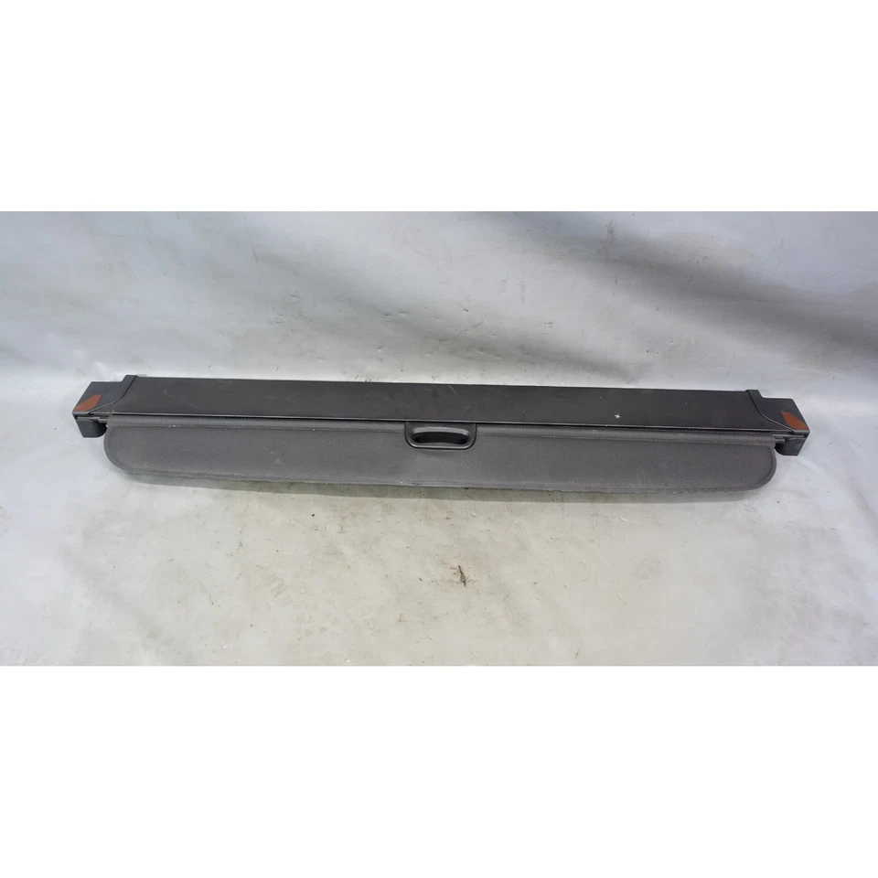 BMW E70 X5 SAV 2007-2013 cubierta de rodillo de carga trasera de fábrica negra OEM Foto 2 de 4