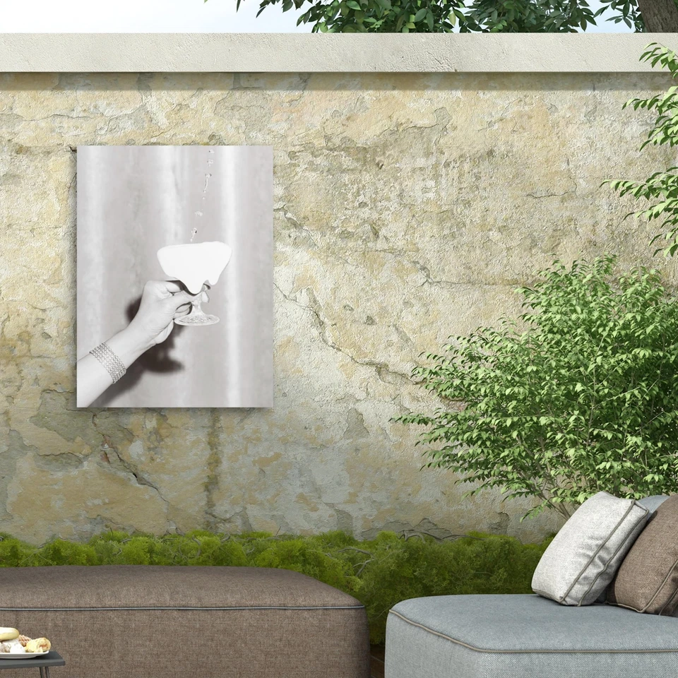 Arte en lienzo al aire libre - Pictufy Studio III 'Manos vaso de bebida blanco y negro' con... Foto 3 de 4