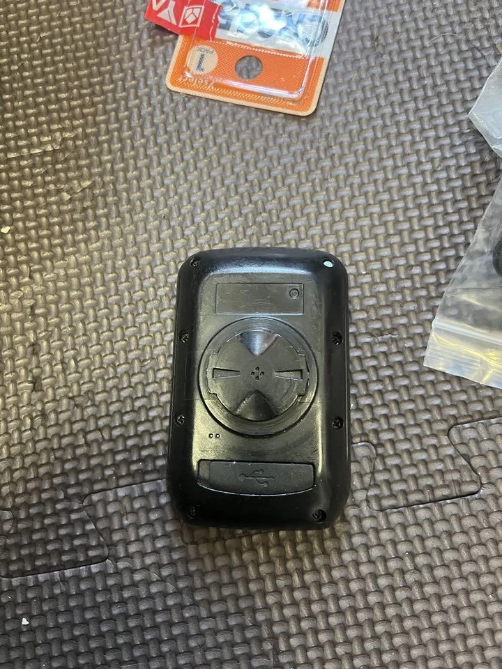 xplova Cycle Computer with Touchscreen and Physical Buttons for Cycling - Image 2 of 2