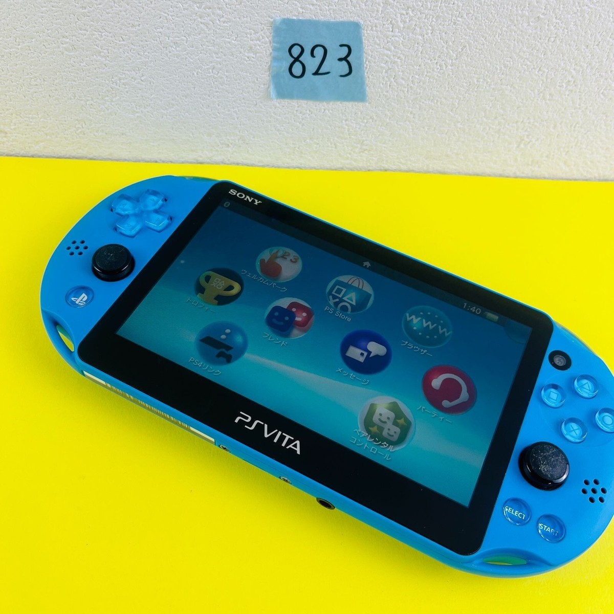 PlayStation Vita - psvita2000　8ギガ SONY PLAYSTATION VITA - KHAKI/BLACK WI-FI VERSION - PCH