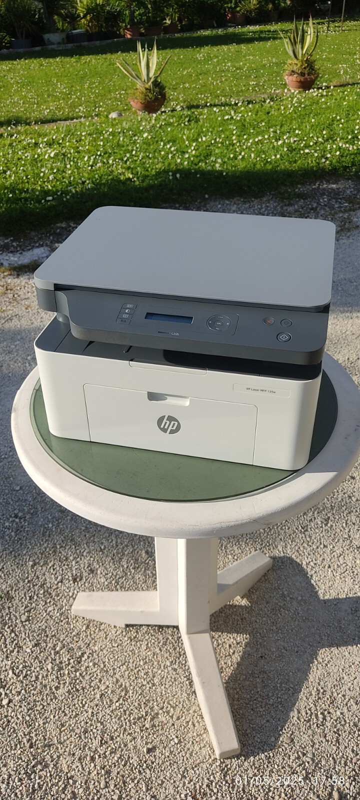 Foto 2 di 8