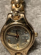 #557-Women’s Fossil watch ES-8861