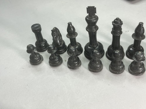 Vintage Chess Pieces 32 Piece Plastic Set 3.5” Kings - Picture 5 of 10