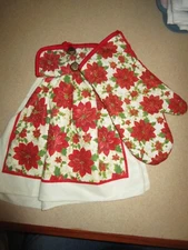 CHRISTMAS - GOLD METALLIC ENHANCED POINTSETTA - RED TRIM - POT HOLDER SET