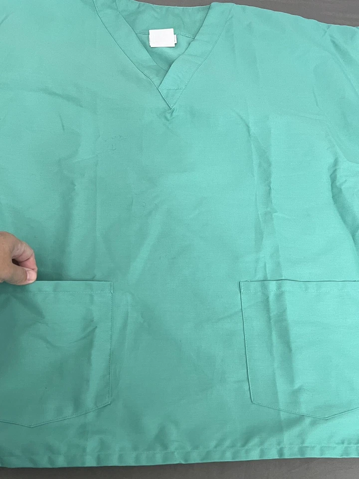 Medical Collection EWC Green Unisex Scrub Shirt Size Large - Image 3 of 4