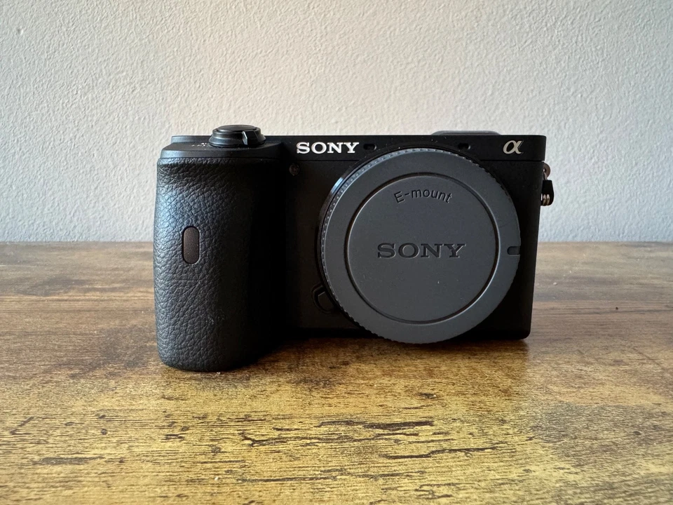 Sony Alpha 6600 - Schwarz, neuwertig, 152 Auslösungen, OVP - Bild 2 von 4
