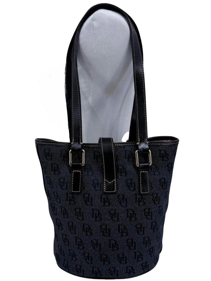 Bolso Bucket Vintage Dooney & Bourke Cuero Negro Borde Monograma Firma Y2K Foto 4 de 4