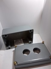 SQUARE D 9001KY-2 PUSHBUTTON ENCLOSURE 2 HOLE SERIES A NNB