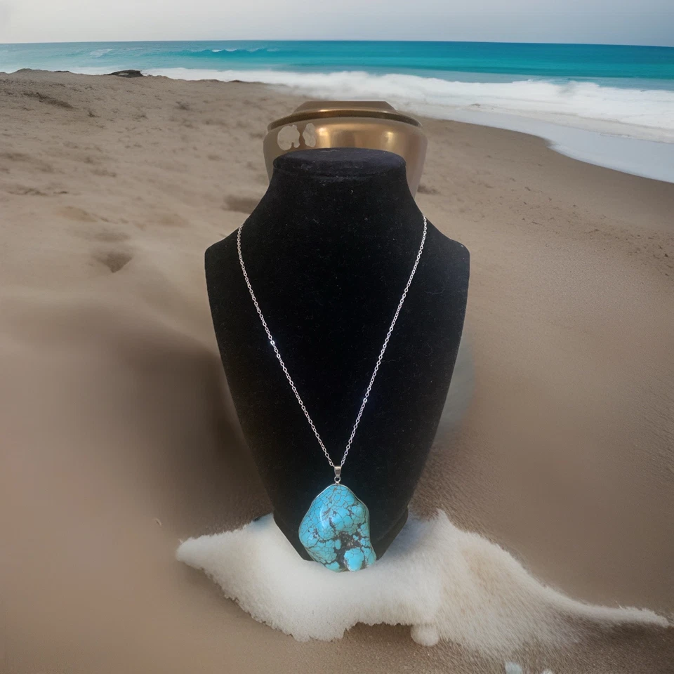 Collar colgante turquesa pepita grande sin marca  Foto 2 de 4