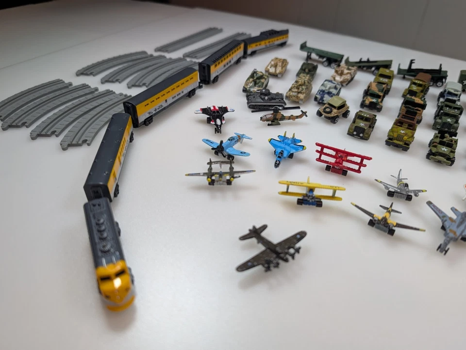 Vintage Micro Machines Mixed Lot Cars Truck Train 80+ Pieces Galoob Road Champs - Image 4 of 4