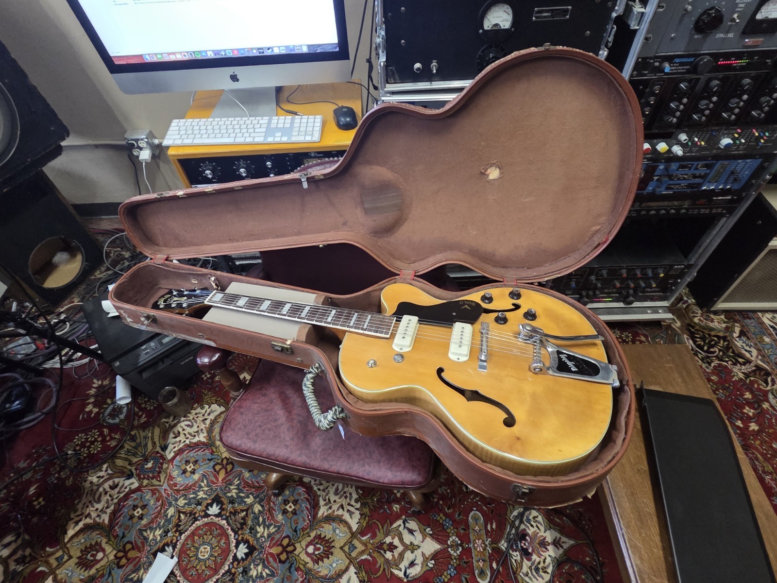 Guild X-150 Hollowbody Guitar Two Pickup Conversion w Original Case 1961