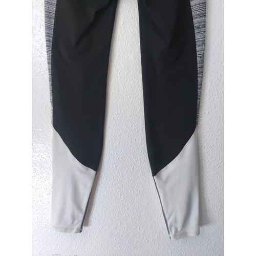 Athleta Chanturanga 7/8 Jacquard Black & White Colorblock Leggings Size XS - Picture 9 of 10