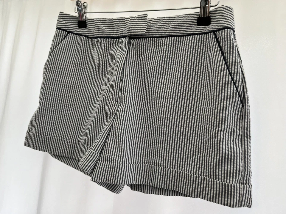 White & Blue Striped Shorts Primark Size 10 Atmosphere Womens Primark - Image 2 of 4
