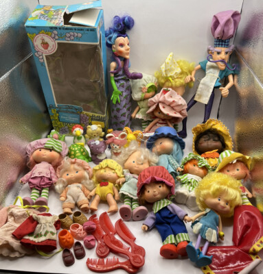 Big Lot Vintage Strawberry Shortcake Figurines Animals Clothes Accessories  1980s