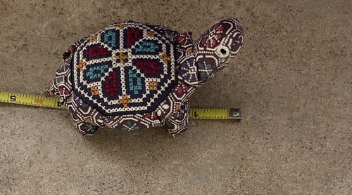 Sewing Mid-western~60’s~Fabric Turtle Pin Cushion Cross Stitch Needlepoint Shell - Picture 7 of 15
