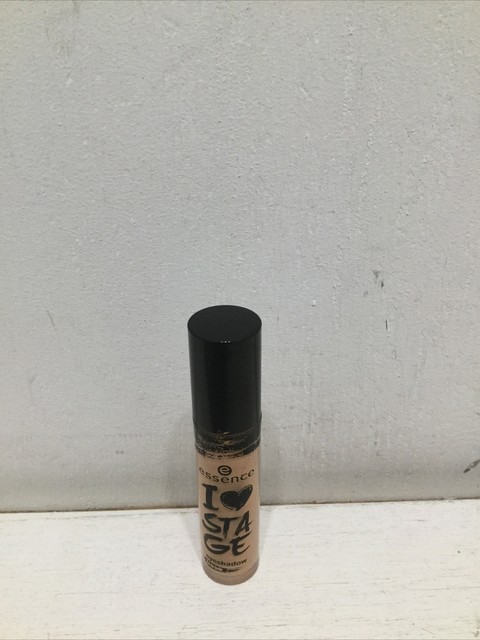 essence eyeshadow base