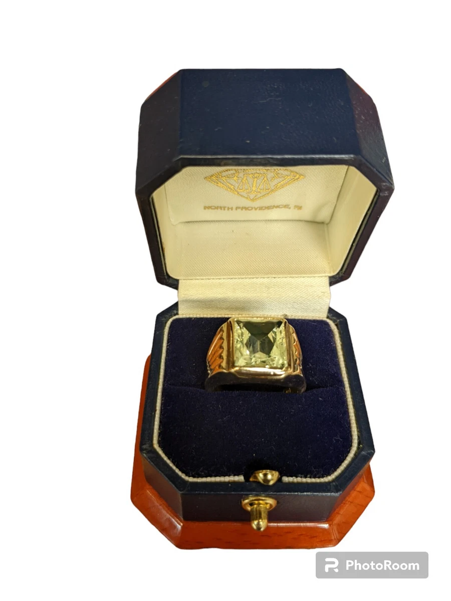 Mens peridot pinky ring deals