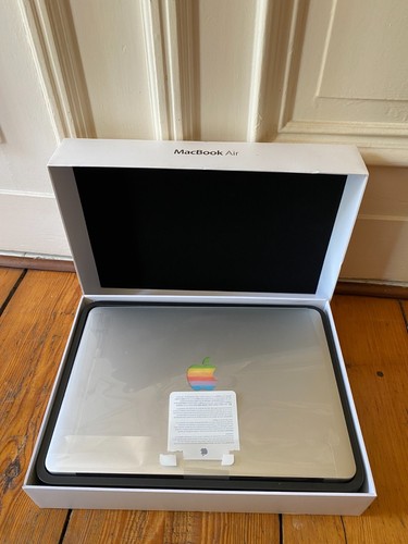 MacBook Air 13” mediados de 2013 A1466 | 1,4 GHz i5 | 4 GB RAM | 128 GB SSD | Excelente estado - Imagen 7 de 9