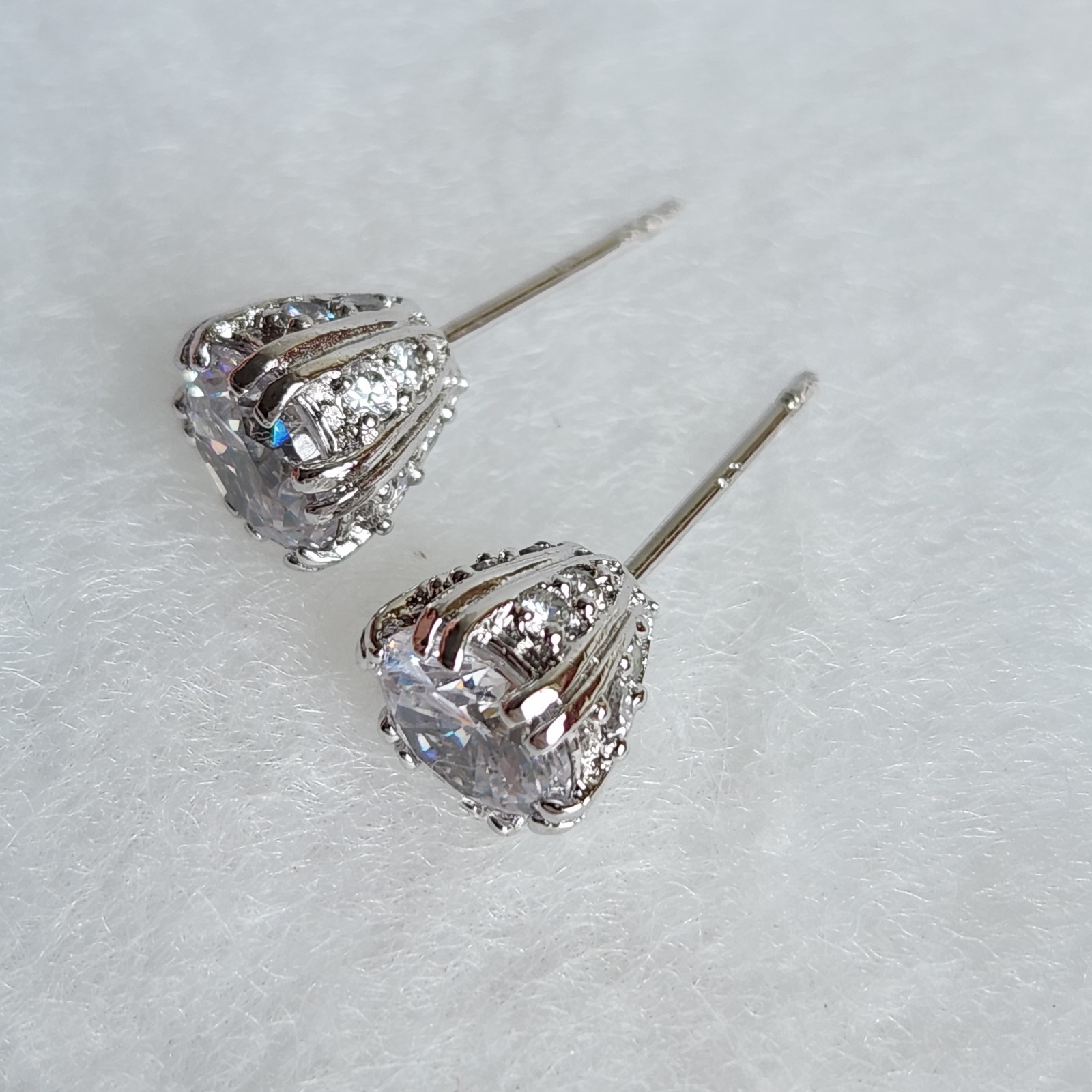 925 Sterling Silver Round Simulated Diamonds Stud… - image 3