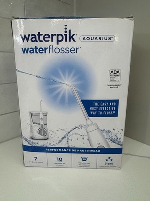 Waterpik Aquarius Water Flosser WP-660C - 7 Tips White for Teeth Cleaning -New