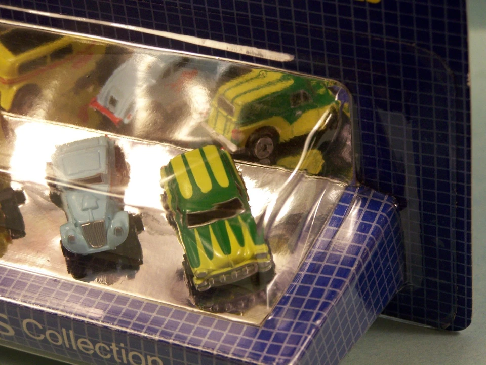 Micro Machines - #29 Customs Collection - Ultra Fast (Blister wrinkle on right) - Image 4 of 4