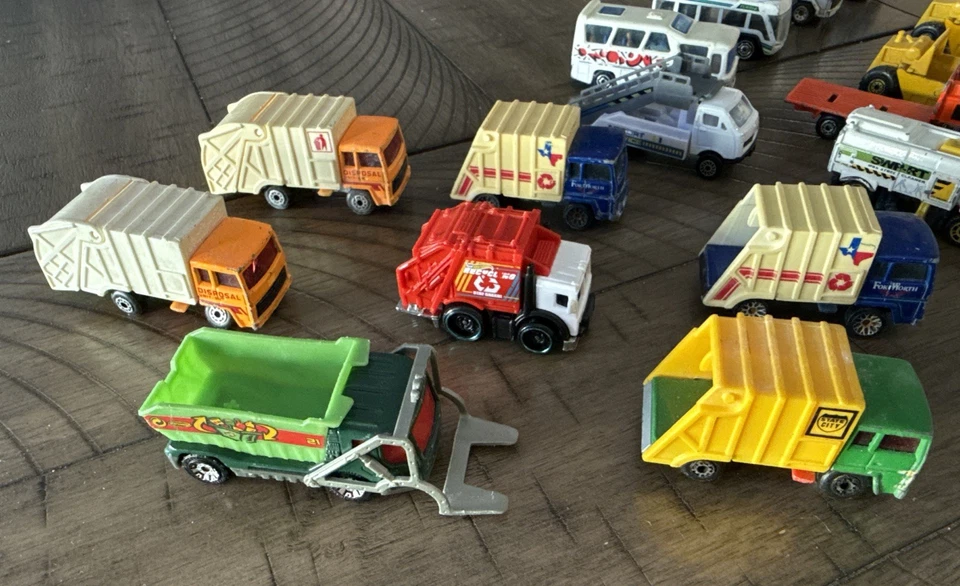 23 Vintage Matchbox, Hot Wheels & Other Public Service & Construction Vehicles - Image 3 of 4