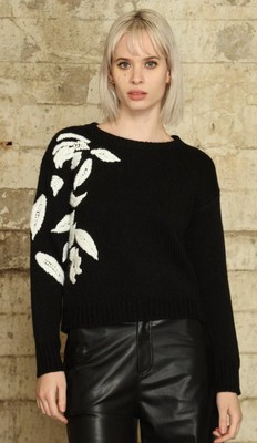 Zero Degrees Celcius 3D Embroidered Sweater Black White Flower Size XS