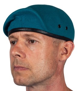 beret russe