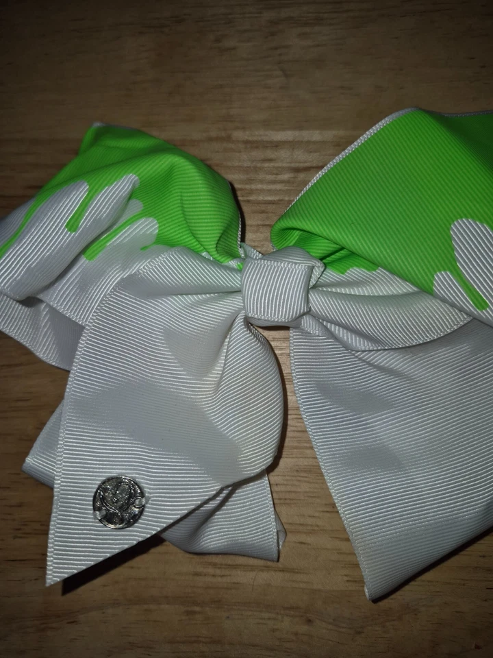 Arco Jojo Siwa Raro Verde y Blanco Nickelodeon Slimefest Festival San Patricio Foto 2 de 3