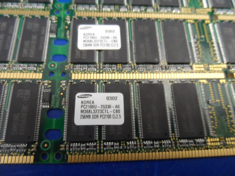 Lote de 5x Dell OptiPlex Samsung 256MB DDR M368L3223DTL-CB0 PC2100U-25330-A0  Foto 2 de 2